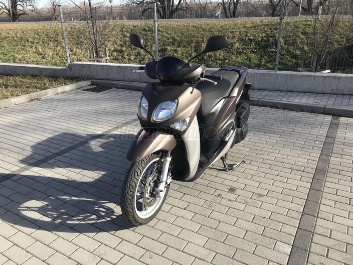 YAMAHA XENTER 150