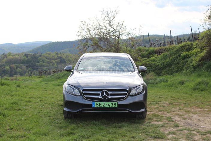 MERCEDES-BENZ E 300 de 9G-TRONIC EQ Power