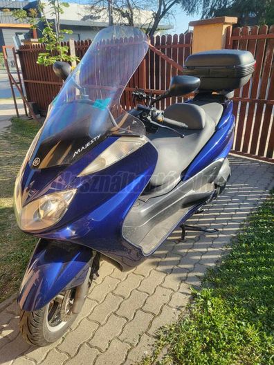 YAMAHA MAJESTY