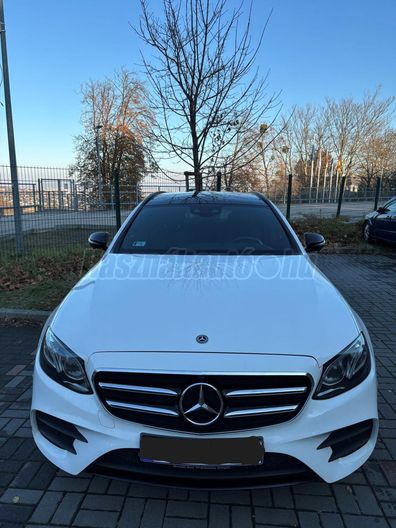MERCEDES-BENZ E 300 d T 9G-TRONIC
