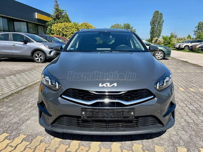Kia Ceed SW GOLD 1.5 T-GDI 160 DCT :: Dark Penta Metál