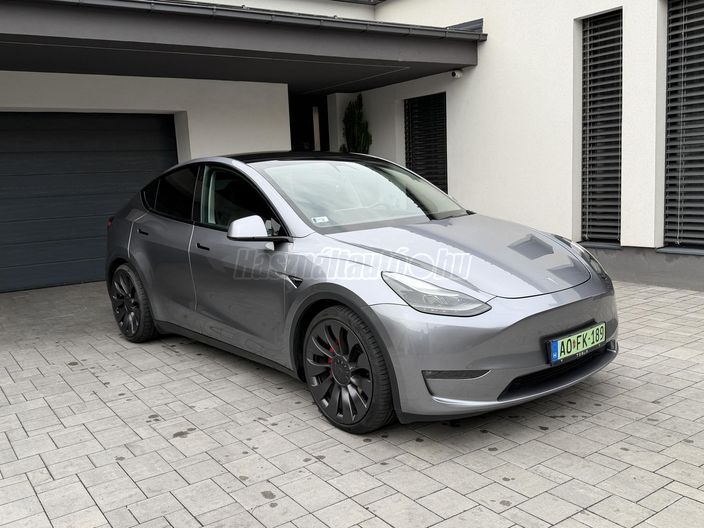 TESLA MODEL Y Performance AWD (Automata)