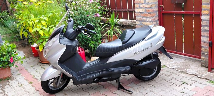 SUZUKI UH 125 BURGMAN