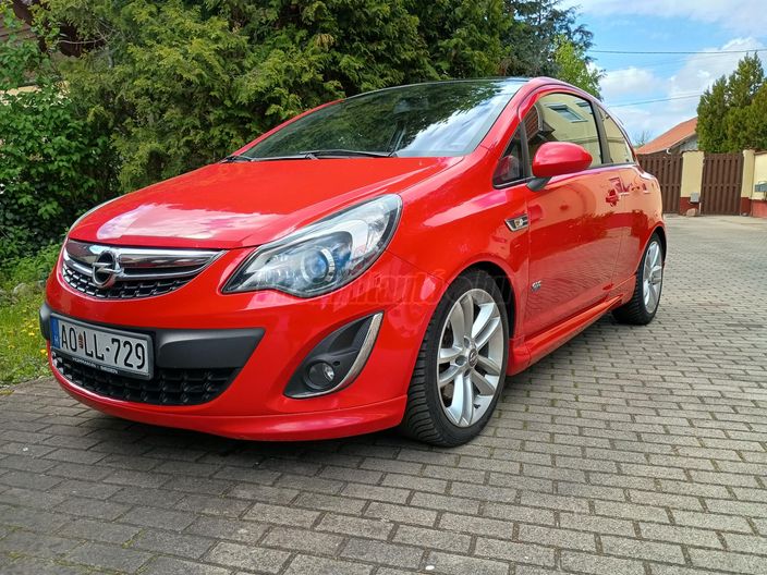 OPEL CORSA D 1.6 T Sport