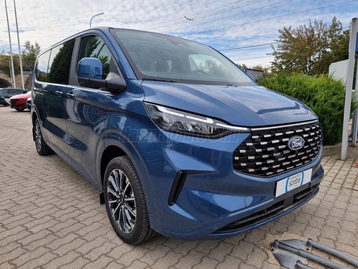 FORD TOURNEO CUSTOM BUS TITANIUM-X 2.0 TDCI 150 M6 L2 Metálfényezéssel | Készleten