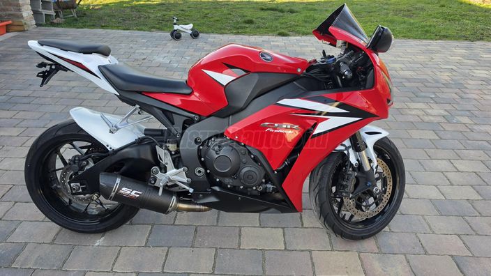 HONDA CBR 1000 RR
