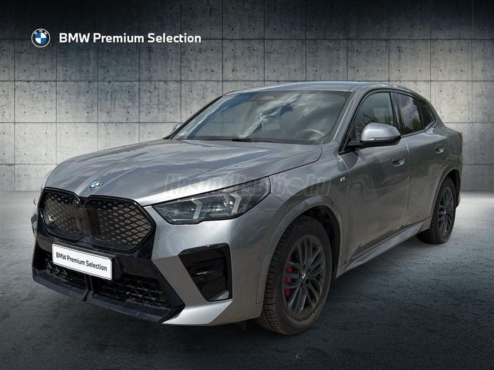 BMW IX2