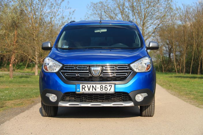 DACIA LODGY 1.5 Blue dCi Stepway (7 személyes )