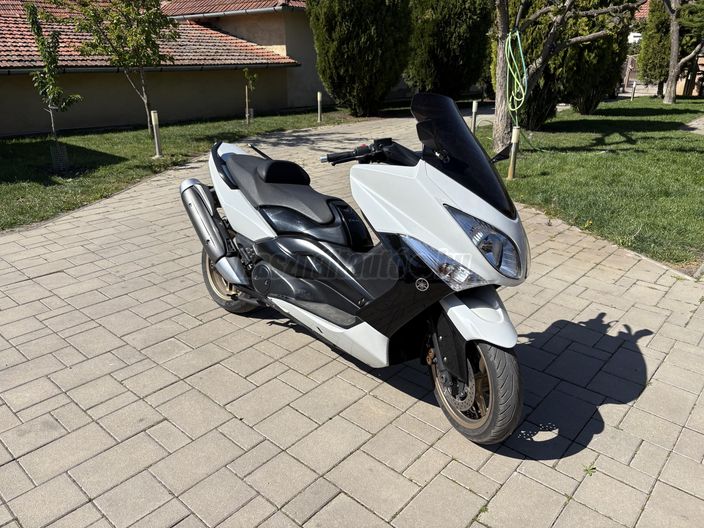 YAMAHA TMAX 500