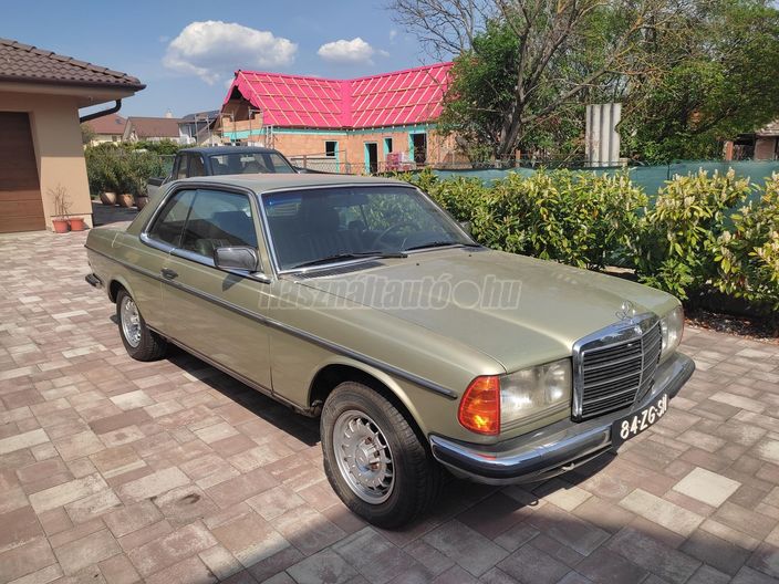 MERCEDES-BENZ W 123