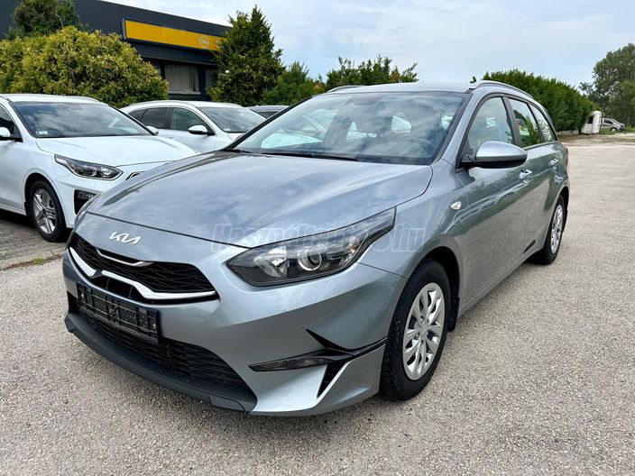 Kia Ceed SW SILVER 1.5 T-GDI MT6 :: Lunar Silver metál