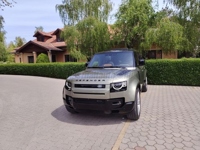 LAND ROVER DEFENDER 110 D300 X-Dynamic HSE (Automata)