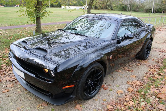 DODGE CHALLENGER