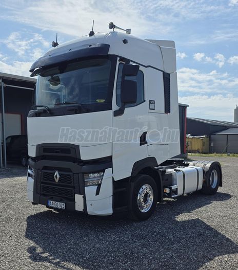 RENAULT T520