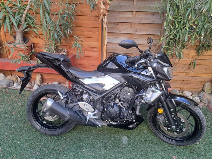 YAMAHA MT-03