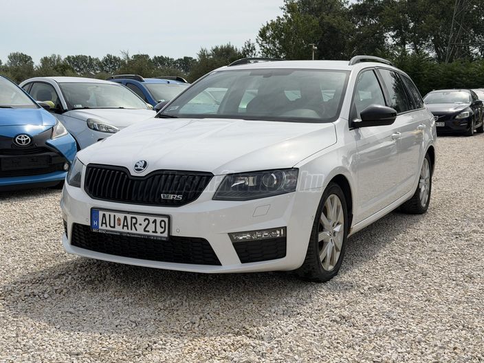 SKODA OCTAVIA Combi 2.0 CR TDI RS 4x4 DSG