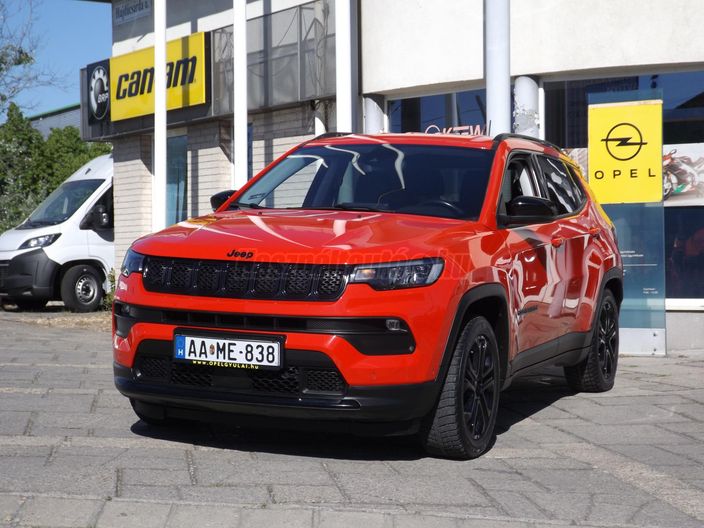 Opel márkakereskedés beszámolt autója!