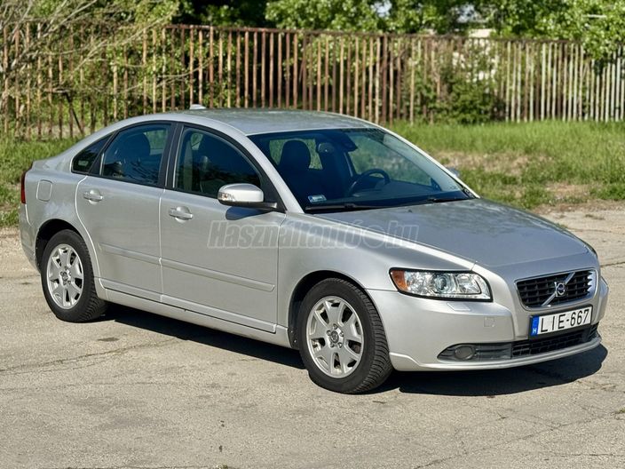 VOLVO S40 2.0 D Summum Powershift