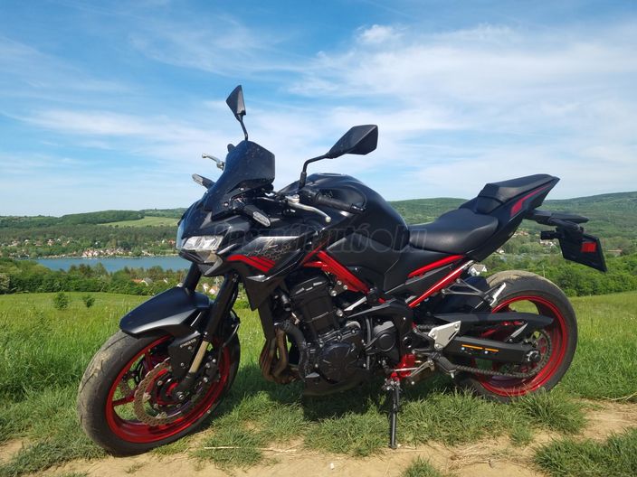 KAWASAKI Z 900
