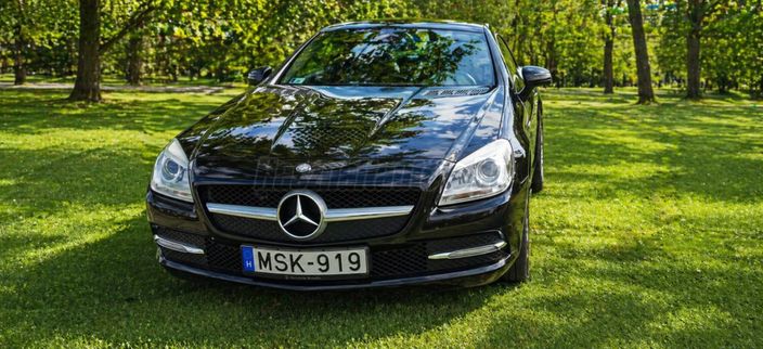 MERCEDES-BENZ SLK 200