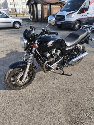 HONDA CB 750