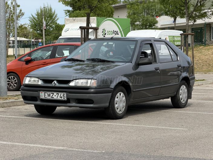 RENAULT R 19 1.4 RL