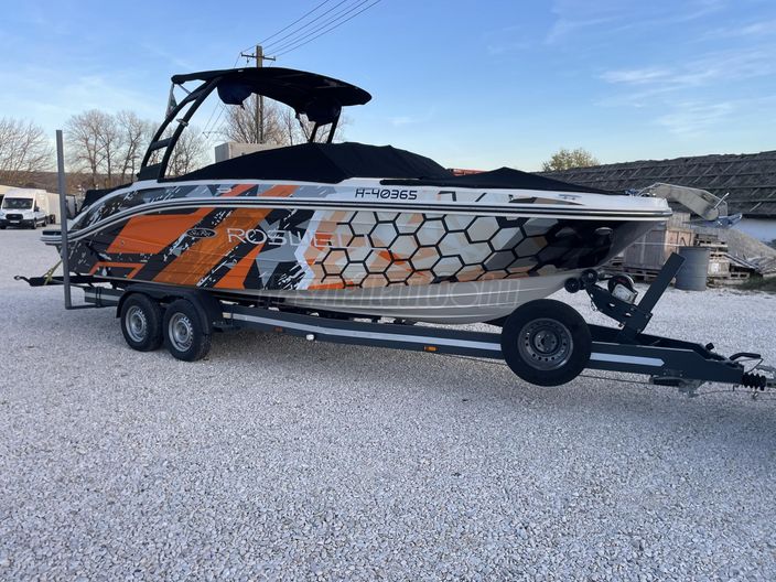 SEA RAY 230 SPXE