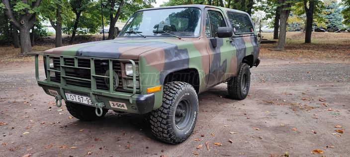 CHEVROLET BLAZER