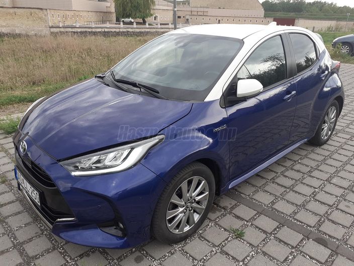 TOYOTA YARIS 1.5 Hybrid Selection Style e-CVT