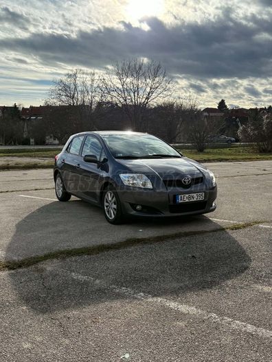 TOYOTA AURIS 2.0 D-4D Sol