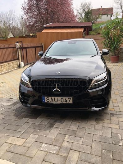MERCEDES-BENZ C 180