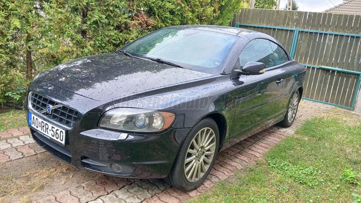 VOLVO C70 2.4 D [D5] Momentum