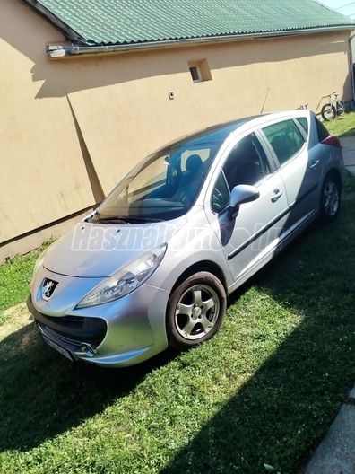 PEUGEOT 207 1.6 HDi Trendy