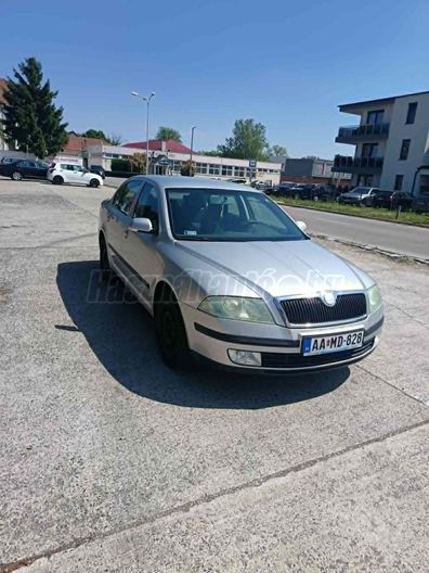 SKODA OCTAVIA 1.6 Clever