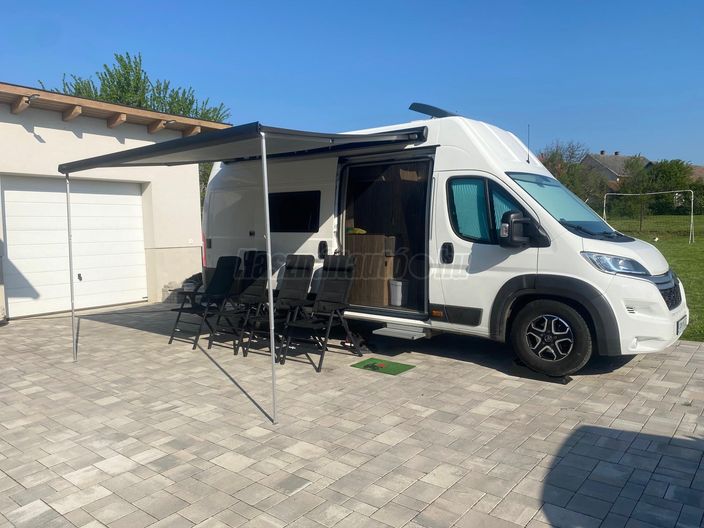 CLEVER VANS Flex Kids- Prémium családi lakóautó kalandokra tervezve