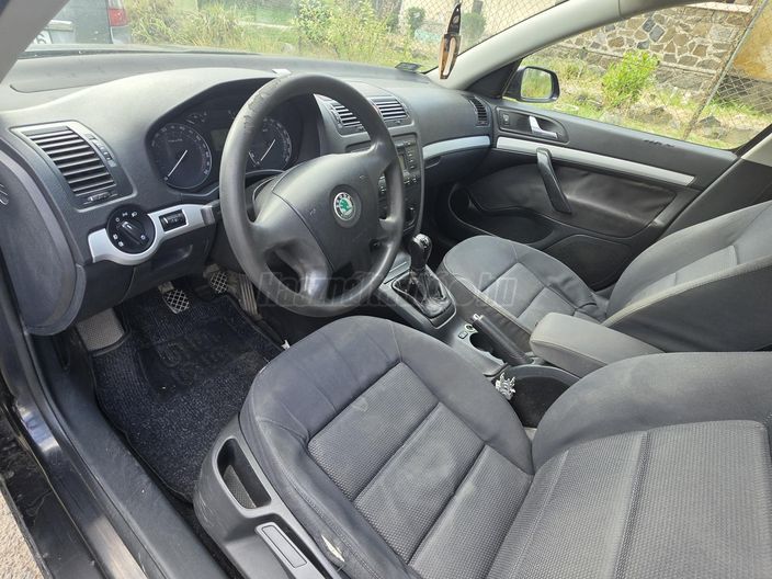 SKODA OCTAVIA 1.4 Ambiente