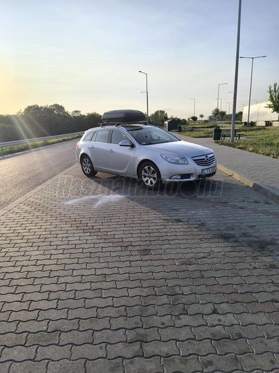 OPEL INSIGNIA Sports Tourer 1.8 Edition