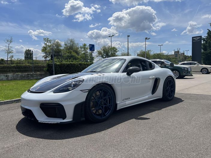 PORSCHE 718 Cayman GT4 RS PDK