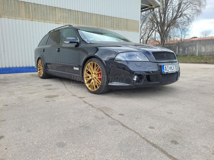 SKODA OCTAVIA Combi 2.0 TFSI RS
