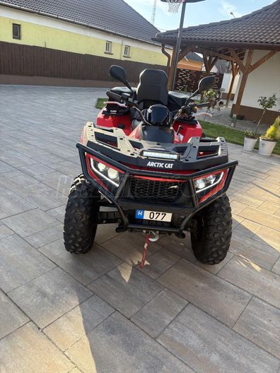 ARCTIC CAT TRV 700