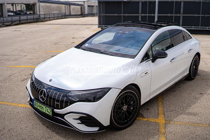 MERCEDES-BENZ EQE 43 AMG
