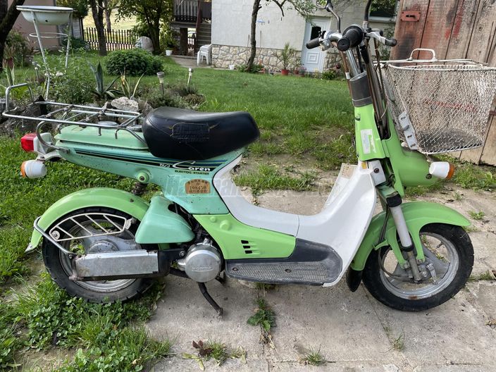 HONDA Caren