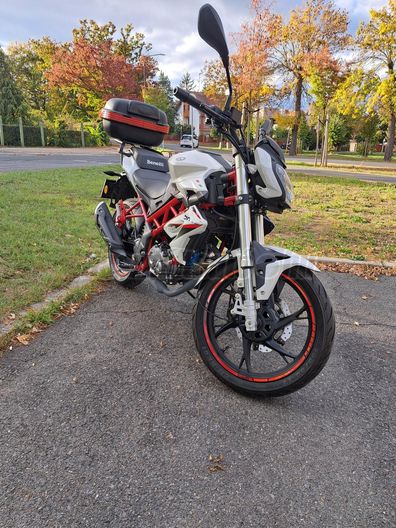BENELLI BN 125