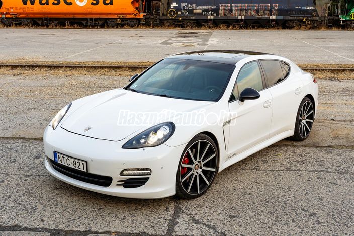 PORSCHE PANAMERA PDK