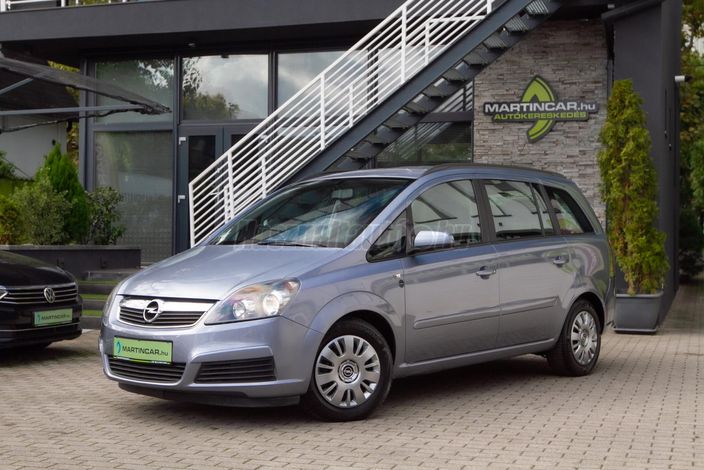 www.martincar.hu további 77 db Extra HD fénykép a ZAFIRA minden apró részletéről !!