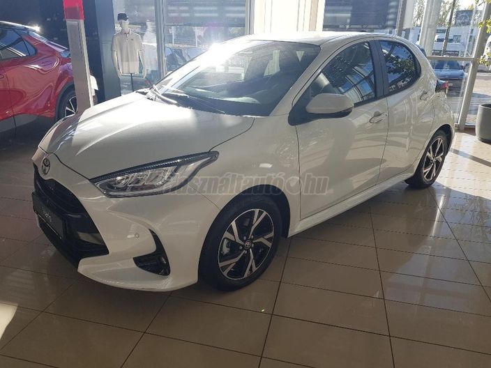 TOYOTA YARIS 1.5 Hybrid Style e-CVT