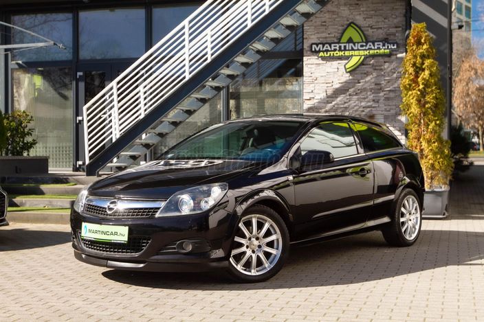 www.martincar.hu további 79db Extra HD fénykép a GTC minden apró részletéről!!