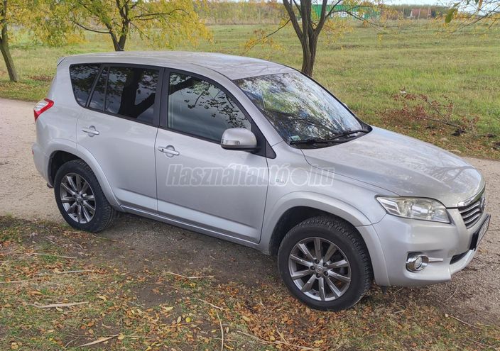 TOYOTA RAV 4 Rav4 2.2 DCAT Executive Navi (Automata)