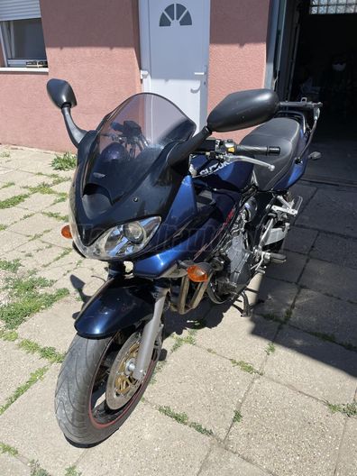 SUZUKI GSF 1200 S (BANDIT)