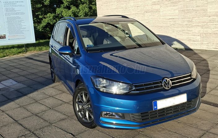 VOLKSWAGEN TOURAN 1.4 TSI BMT Comfortline DSG [7 személy]